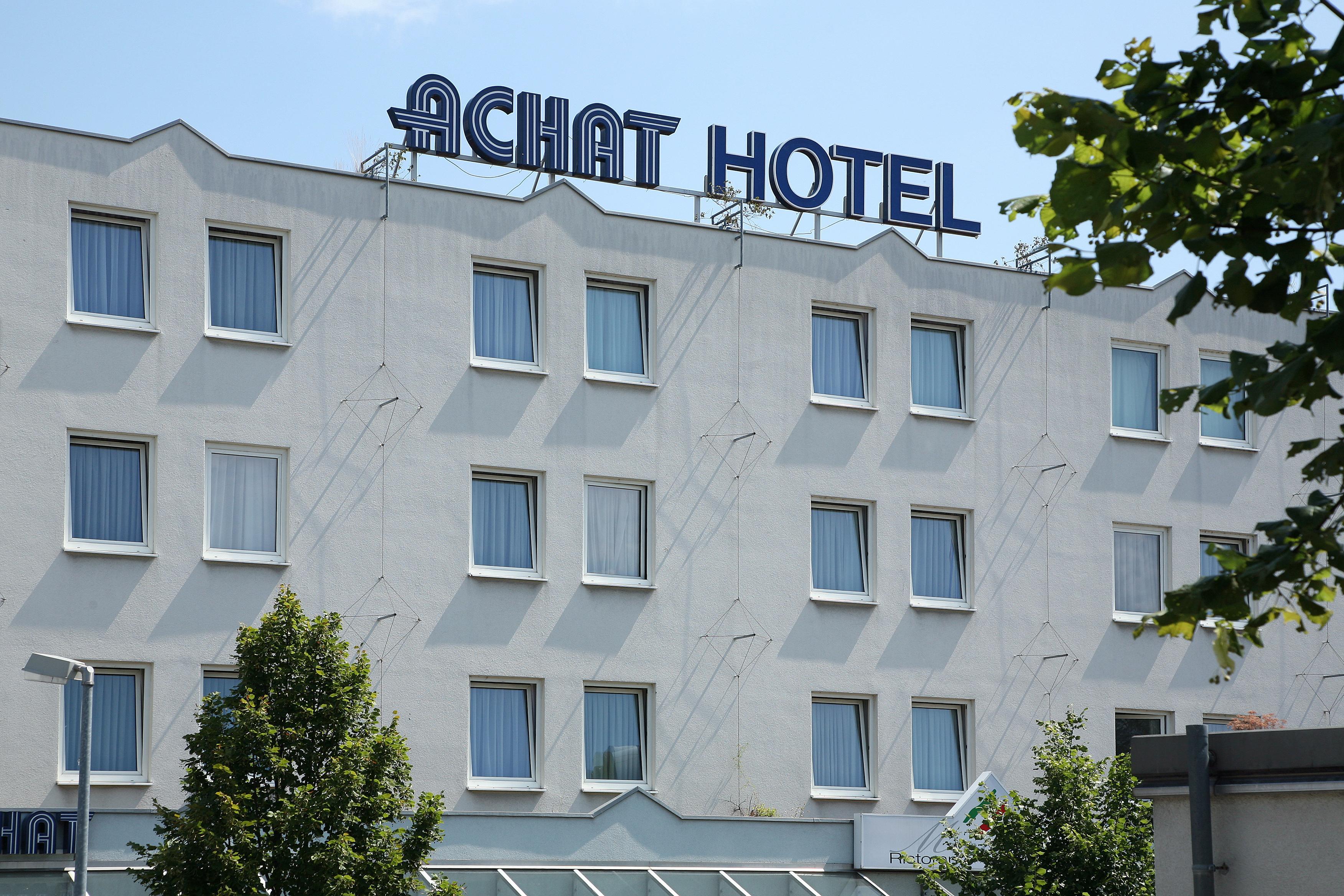 Achat Hotel Stuttgart Zuffenhausen Exteriör bild